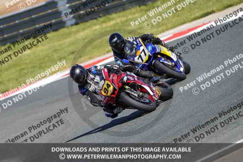 cadwell no limits trackday;cadwell park;cadwell park photographs;cadwell trackday photographs;enduro digital images;event digital images;eventdigitalimages;navarra;no limits trackdays;peter wileman photography;racing digital images;trackday digital images;trackday photos